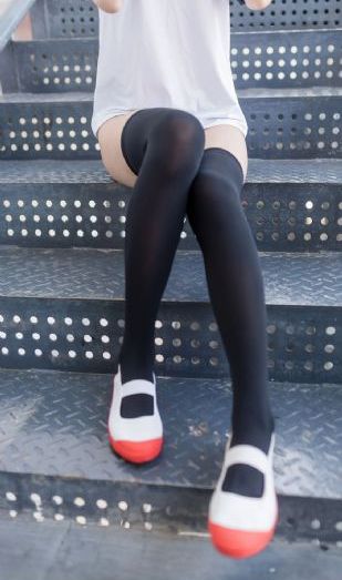 两男一女3p视频-精彩预告欧美在线观看